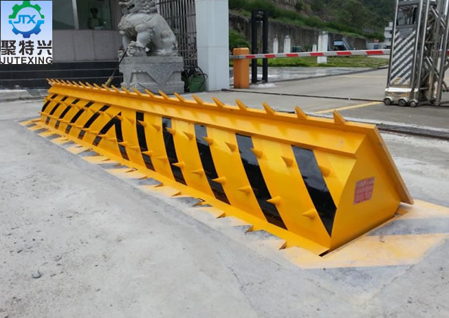 反恐路障機